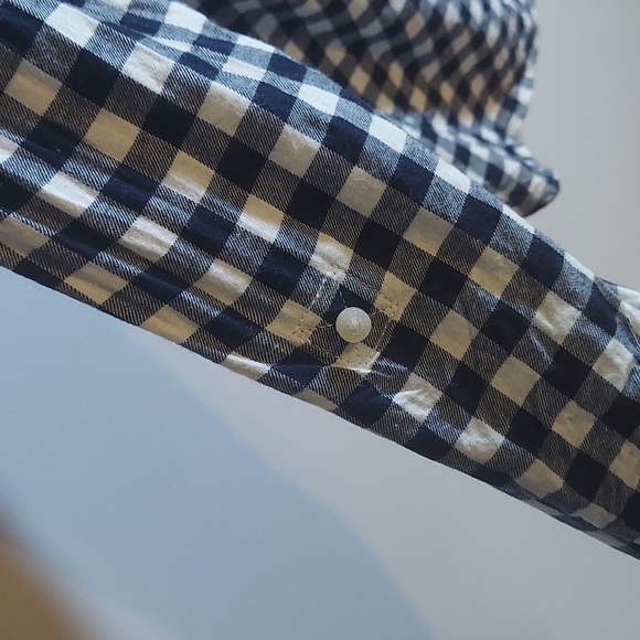 Tommy Hilfiger plaid black and white button up Size M - Picture 8 of 11
